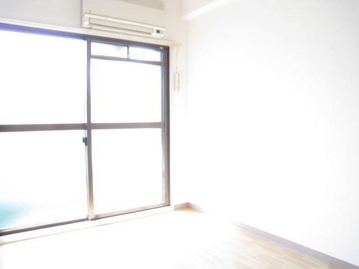 ソアール矢野の居間