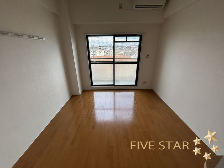 大阪府枚方市甲斐田東町(マンション)の賃貸物件の居間