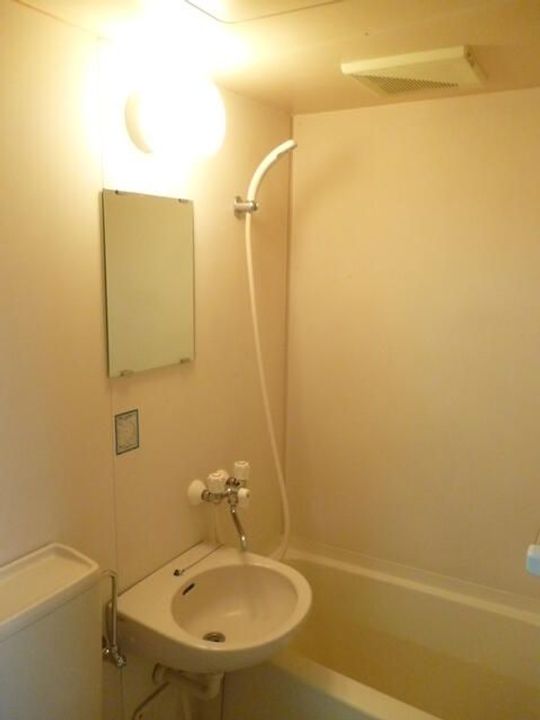 シャトル大恵 Eの風呂