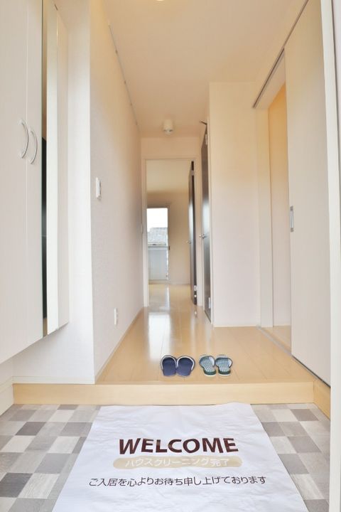 岡山県倉敷市福田町浦田(アパート)の賃貸物件の玄関