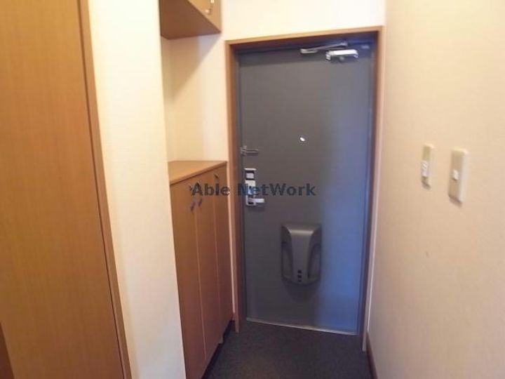 岐阜県大垣市中野町4(アパート)の賃貸物件の玄関