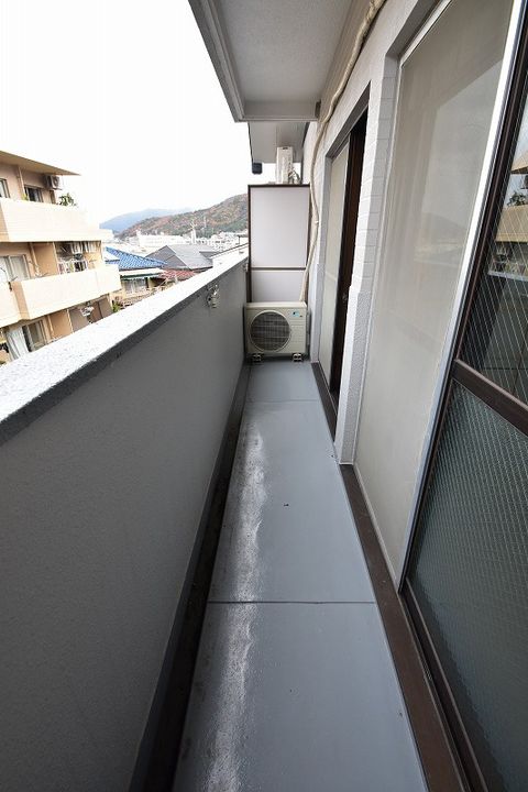 アスカビルの内装