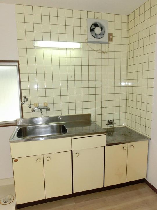 柏ビルのキッチン