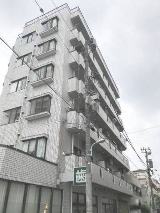 ティンバー小林の外観