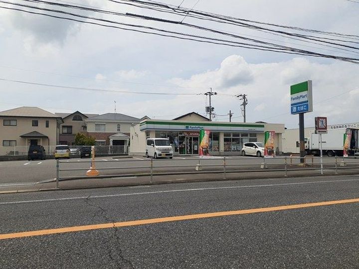 パラディVIの周辺