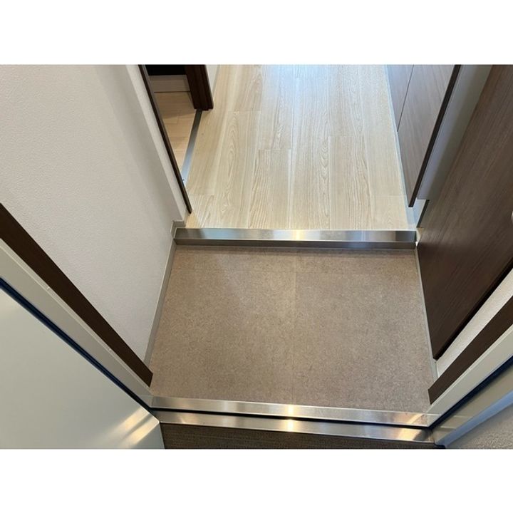 アークテラス塚口の玄関