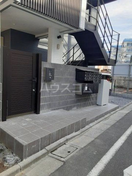 メルディア西新井本町の地図