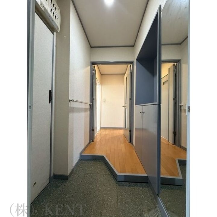 イリス宮の森の玄関