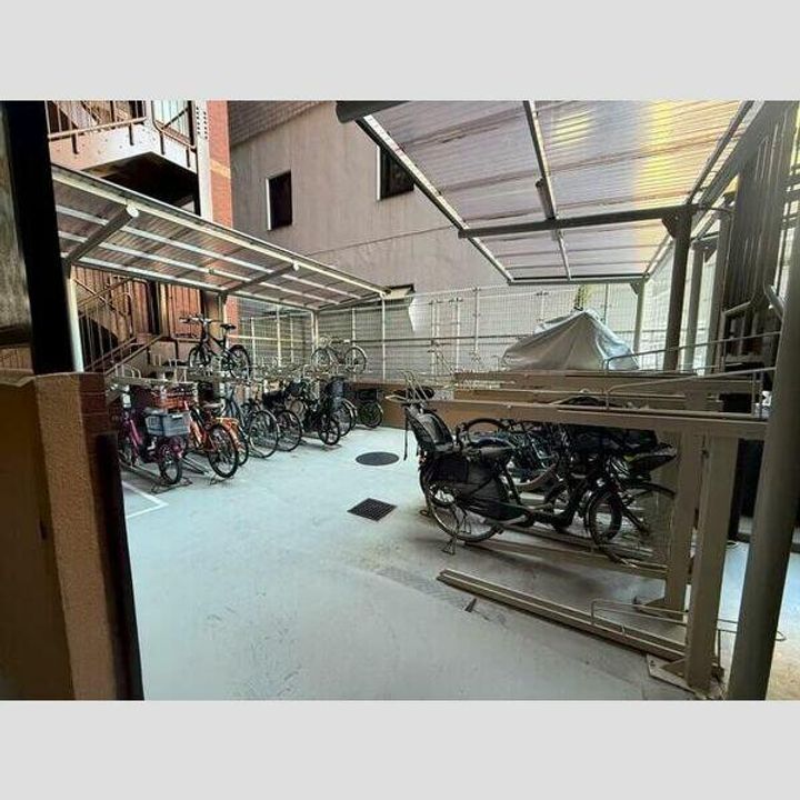 アール・ケープラザベイサイトヴュー横濱(206)の地図