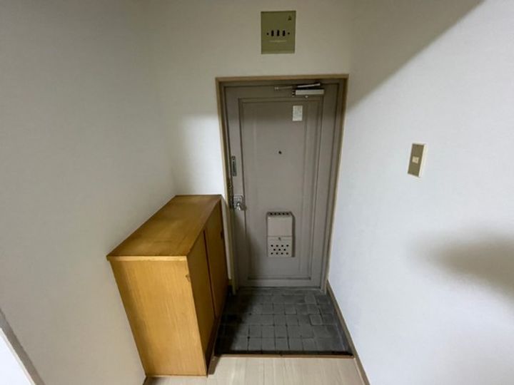 林コーポの玄関