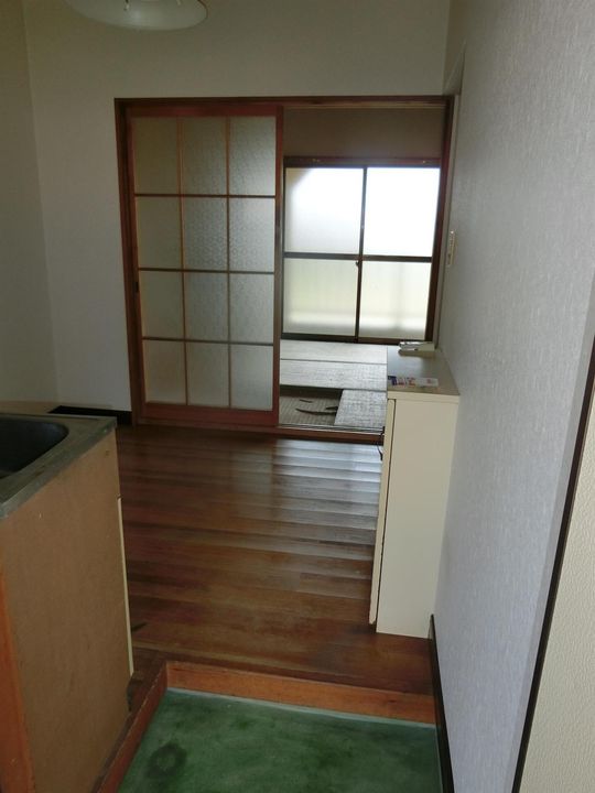 土橋ハイツの玄関