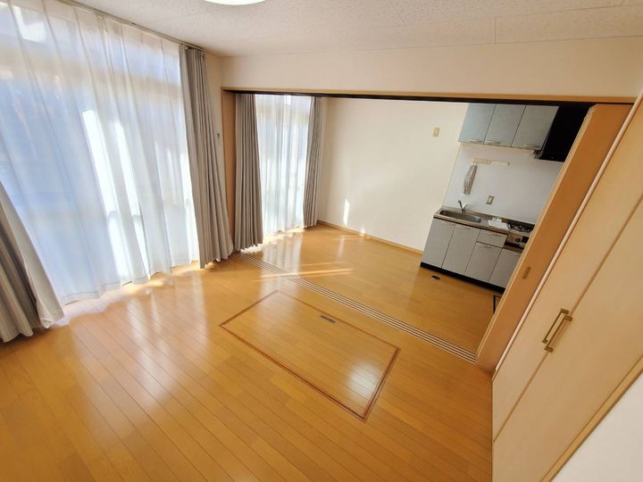 長崎県長崎市富士見町(マンション)の賃貸物件の居間