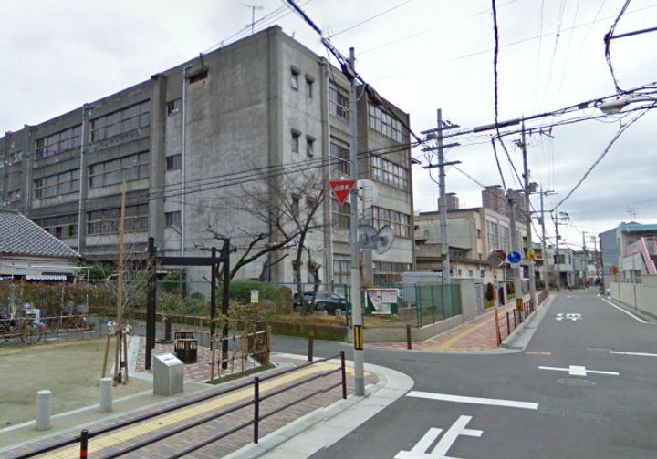 イロアス大日の周辺