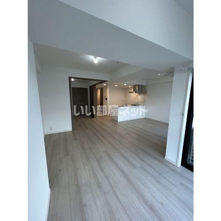 S-RESIDENCE神沢affordの居間