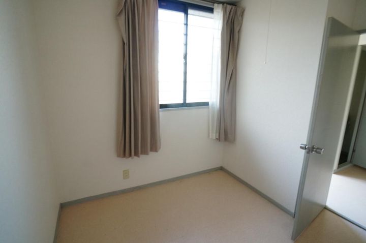 ヴァンベール南台の居間