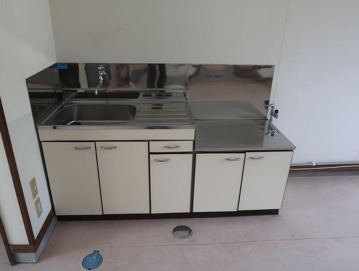 青森県八戸市内丸3(一戸建)の賃貸物件のキッチン