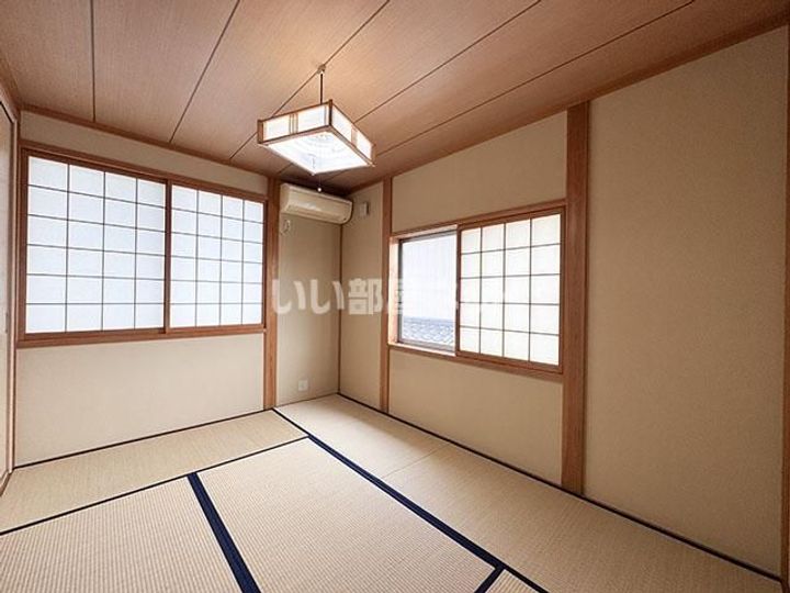 山内アパートの内装