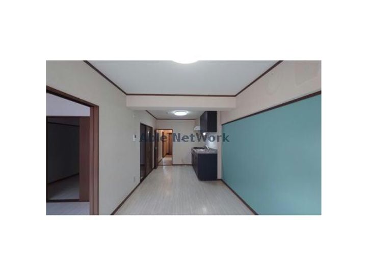 岐阜県岐阜市茜部菱野3(マンション)の賃貸物件の居間