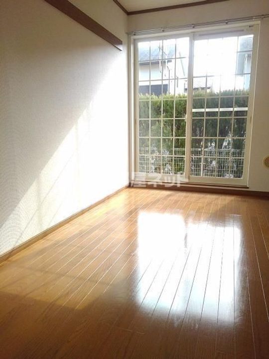 シーダーヒルズIIの居間