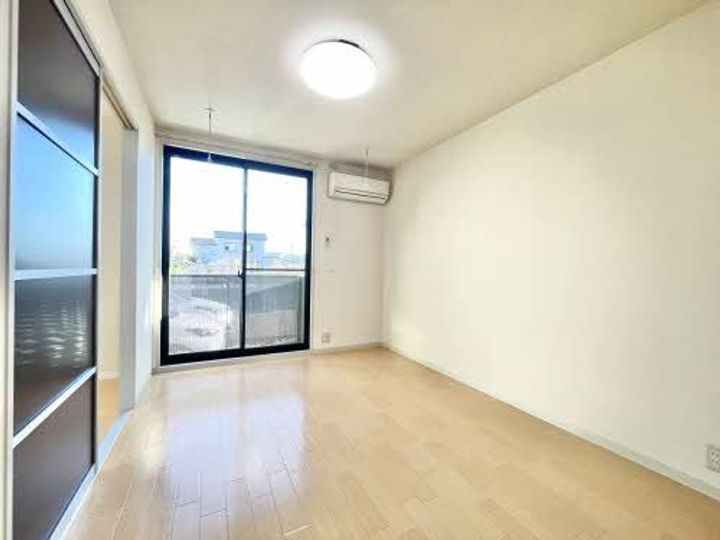 新潟県見附市本所1(アパート)の賃貸物件の居間