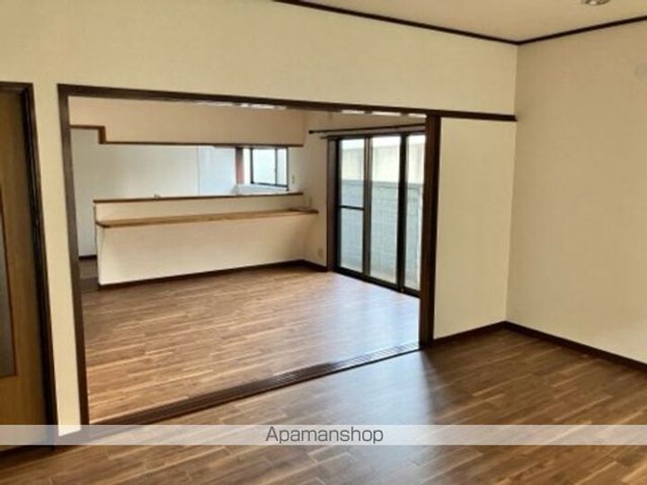 群馬県太田市藤阿久町(一戸建)の賃貸物件の居間