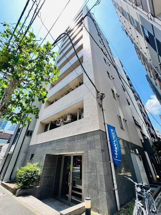 リバーサイド八丁堀の玄関