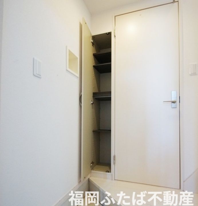 CB博多フランジェの玄関