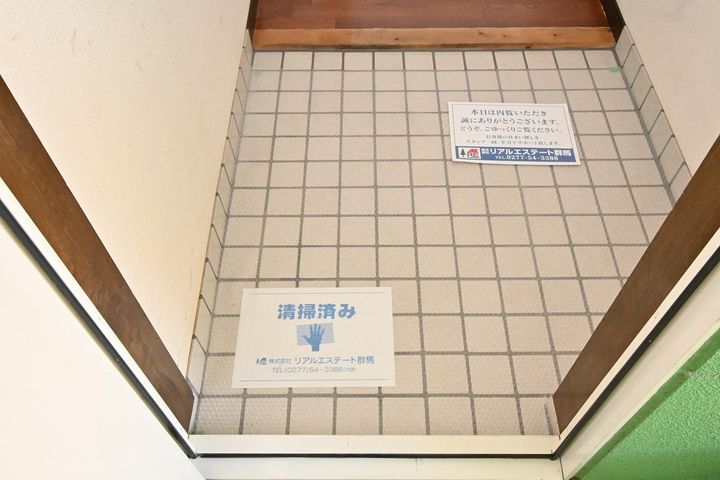 メゾン花月の玄関