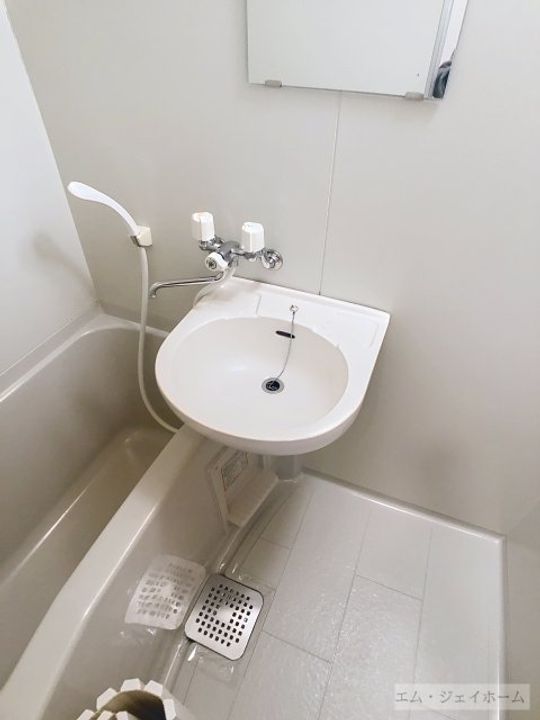 滋賀県彦根市野瀬町の賃貸アパートの内装