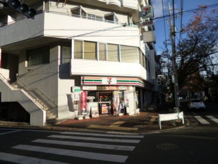 高木ビルの周辺