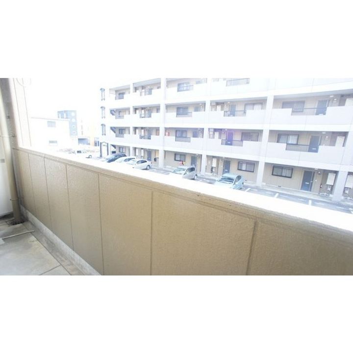 エレガントレーベン A棟のその他画像