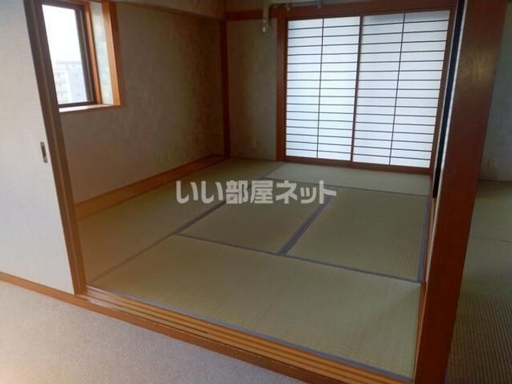 ライオンズマンション金剛院 12階の内装