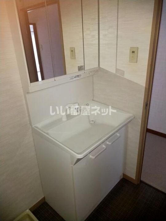 ライオンズマンション金剛院 12階の内装