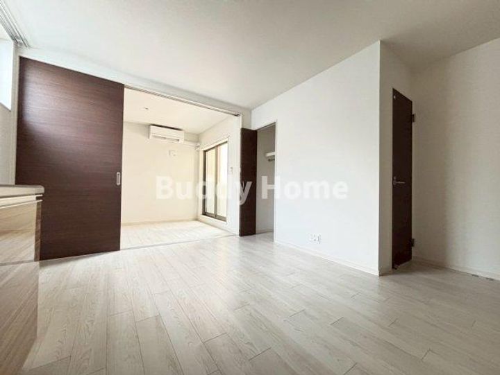 F asecia Irifiの居間