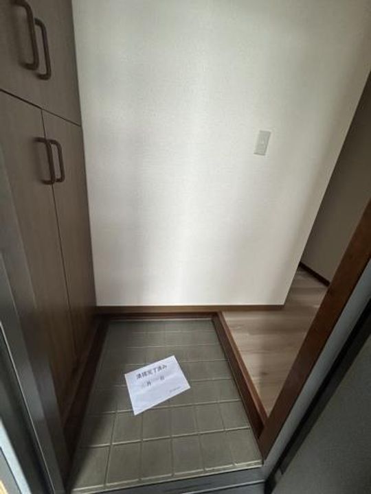 サニープレイスモトダテの玄関