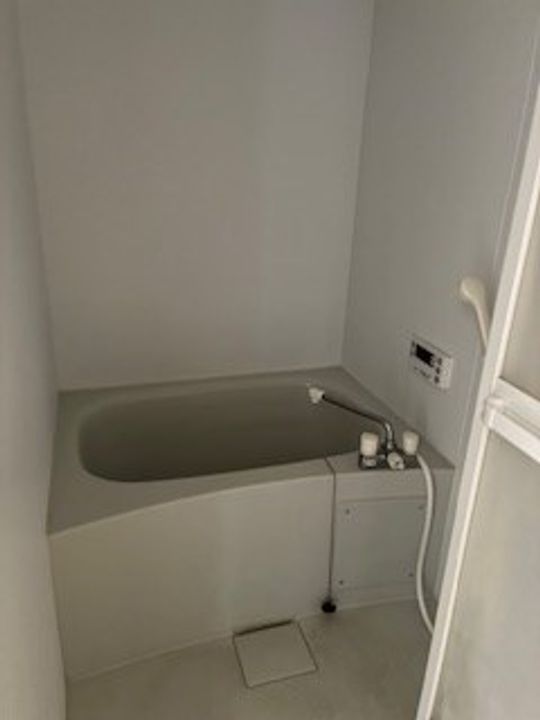 エストメンツ中泉の風呂