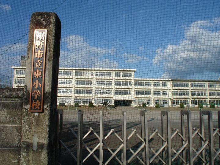 クレールアビタシオンの周辺