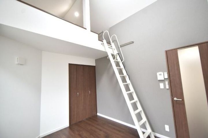 メゾンドソレイユ大塚の居間