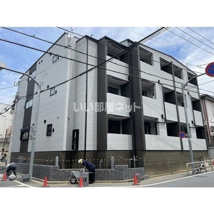 エクセラン旭町の外観