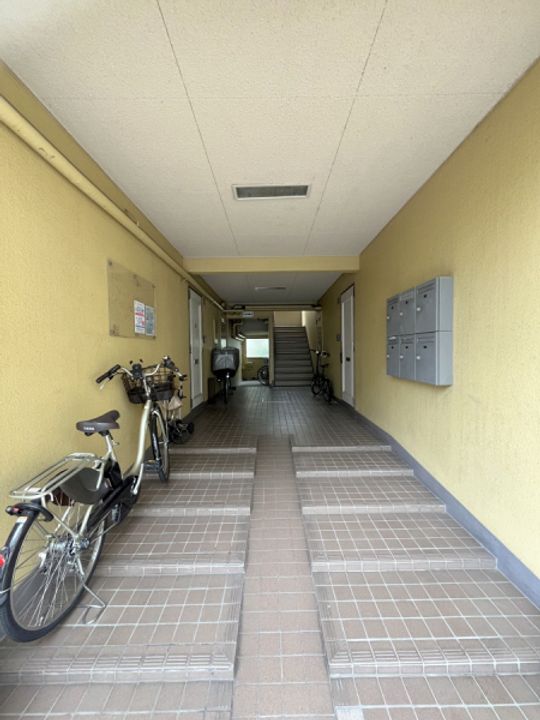 大阪府豊中市上野西4(マンション)の賃貸物件の地図