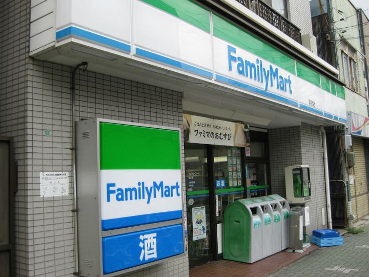 スレンダウェルステージの周辺