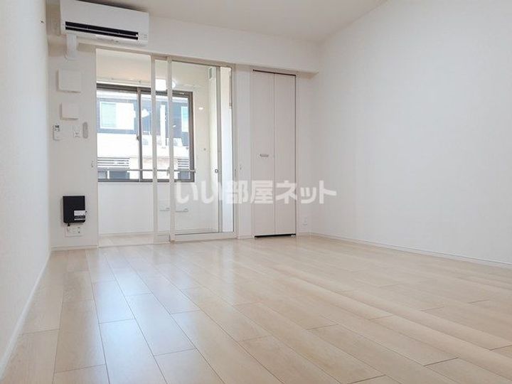 ファイブラインズ矢落ノースの居間