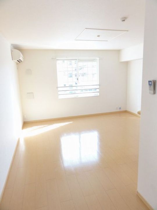 柊(ひいらぎ)の内装