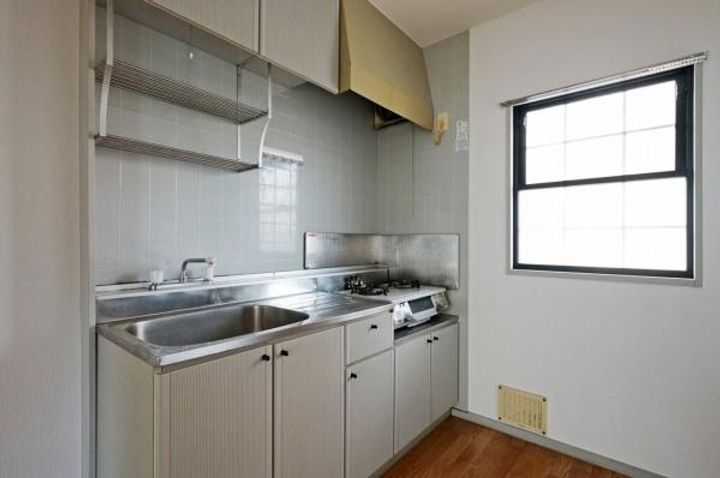 コーポラスクレストC棟のキッチン