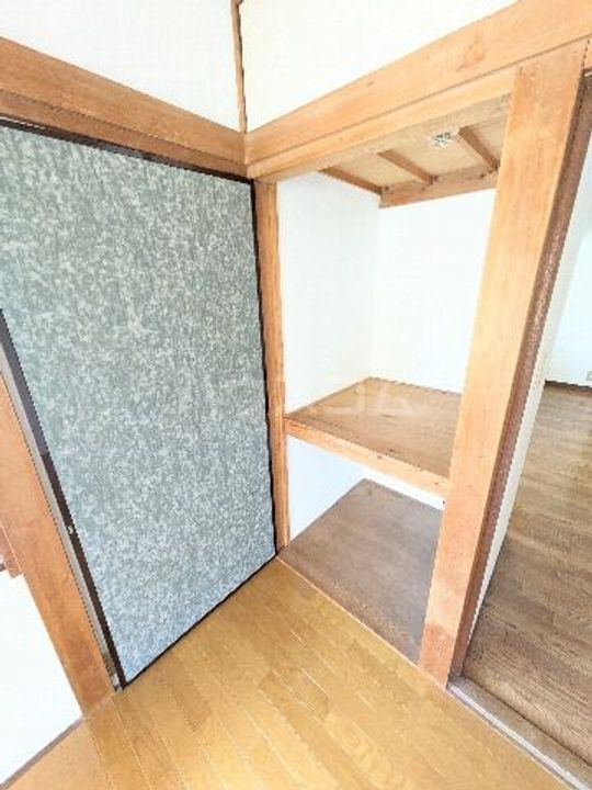 ハイフラット赤堤の内装