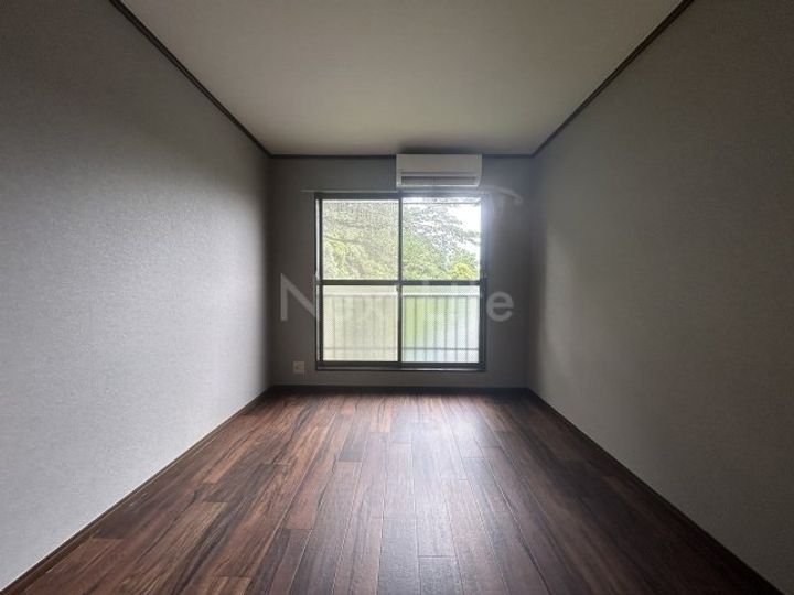 神奈川県川崎市麻生区岡上6(アパート)の賃貸物件の居間