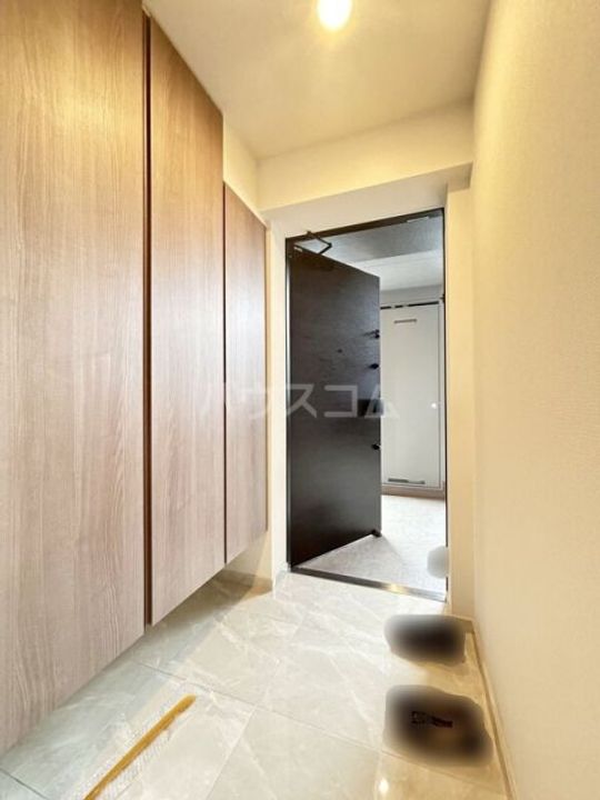 パークホームズ一社の玄関