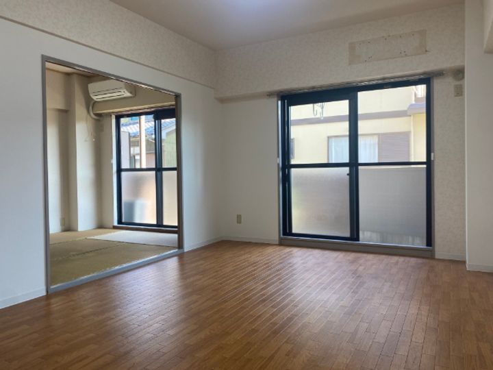 エクセランス高橋の居間