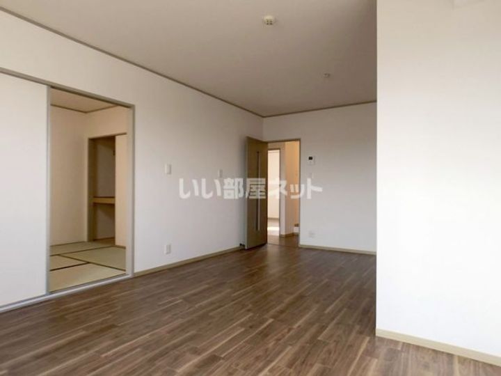 大阪府大阪狭山市池尻中3(アパート)の賃貸物件の居間