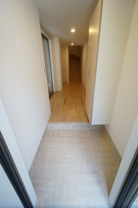 千葉県千葉市花見川区幕張町2(アパート)の賃貸物件の玄関